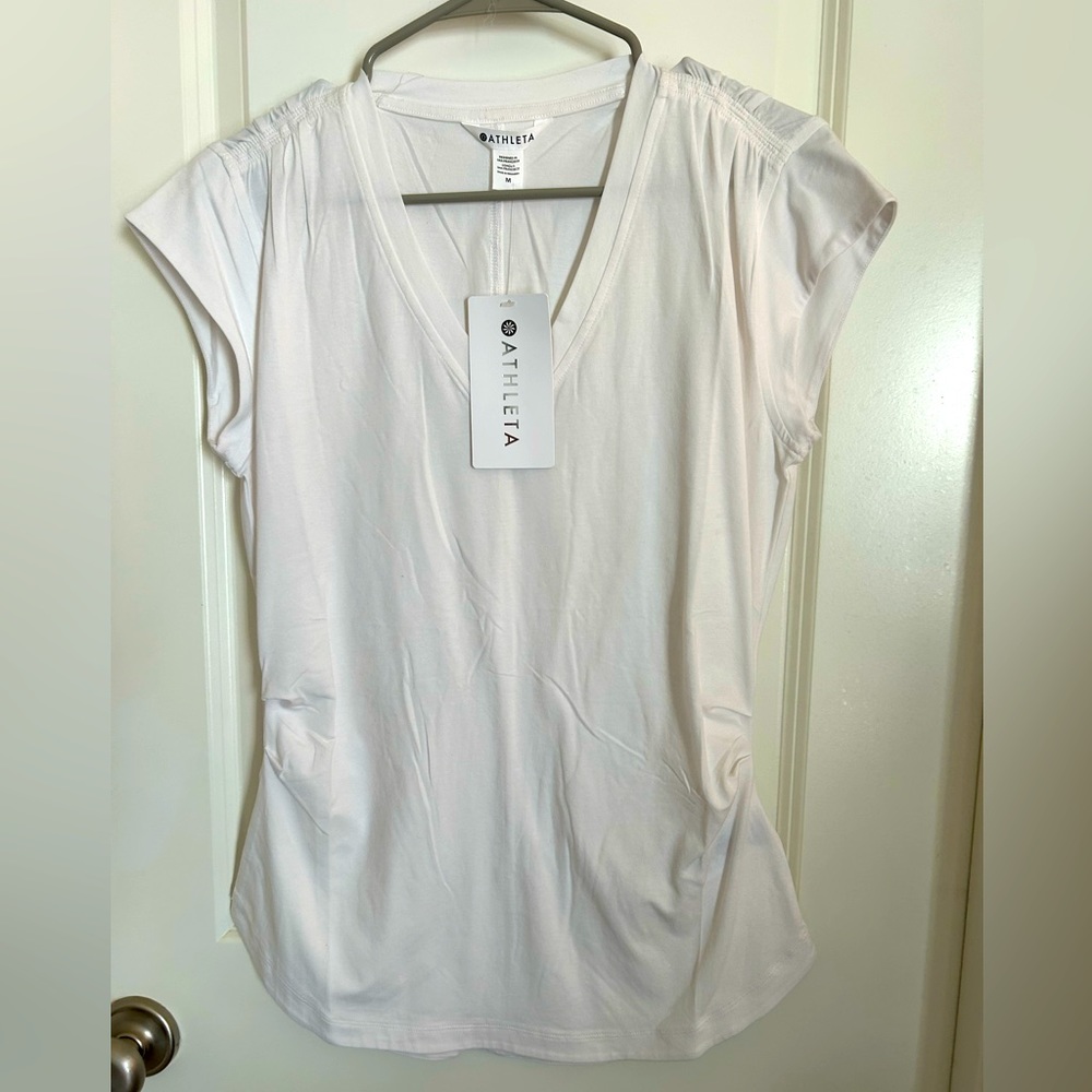 NWT Athleta Outbound T-Shirt, Size M